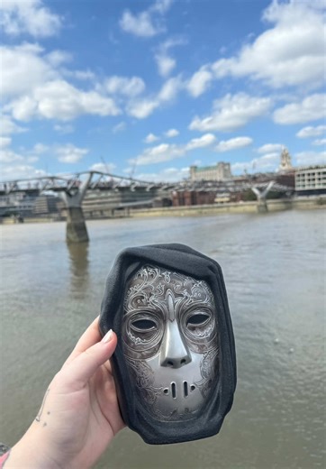 Reconstrucción del Puente del Milenio tras el Ataque