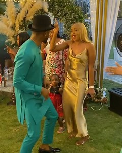 470K views · 9.7K reactions | Launched a search to find the lady in the gold dress... Find her for me here on Facebook ❤ | Chiké | Facebook