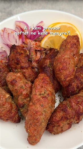 Qoftet e Shijshme për Vitin e Ri shqiptar