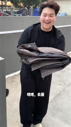 Is there any kind-hearted person who could take it in#Big duplicate code#Jacket cotton