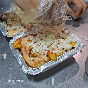 649K views · 4K reactions | Pizza Fries Making | Unique & Tasty Pizza Fries Recipe | Street Food Karachi Pakistan #Chips #fries #pizzafries | Must Taste | Facebook