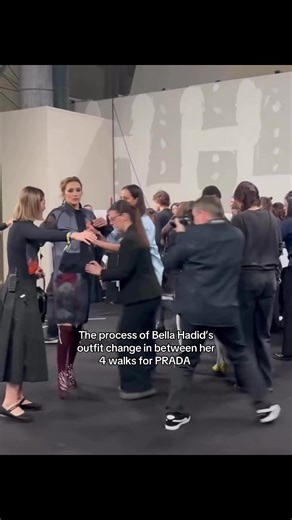 Bella Hadid's Stunning Outfit Change During PRADA Show