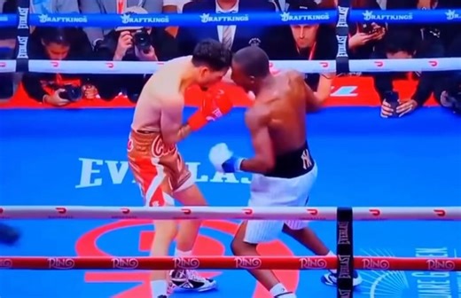 🥊💥 CRACKING KNOCKOUT COMBINATION!! 💥🥊 Perfect setup… clean timing… and BOOM — lights out. 😮‍💨🔥 #Boxing #Knockout #KO #KnockoutCombo #Combination #SweetScience #FightNight #BoxingHighlights #BoxingFans #BoxingCommunity #CleanShot #FinishIt #Power #Timing #RingIQ | Legends Of Boxing