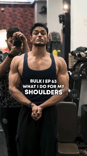 Nehal Singh on Instagram: "BULK DAY 63/120 | What I Do For My Shoulders 📌 Mere shoulders yha se aj yha tak aae hai sirf 3 movements ke wajah se, koi bhi fancy exercise nhi, jo ki mein phle bhi krta tha ab bhi krta hoon, har 6 din mein 2 baar train kr ke apni workout split mein kuch is trh, 📌 jismein phli exercise hai Shoulder Press dumbbell ya machine se apne front head kliye jise mein chest day ke jgh back ke din krta hoon q ki chest ke din pressing movements mein vo already exhaust hojate ha