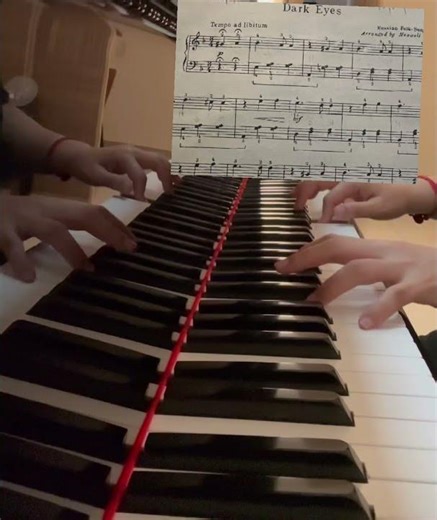 Dark eyes - piano ,Russian folk song