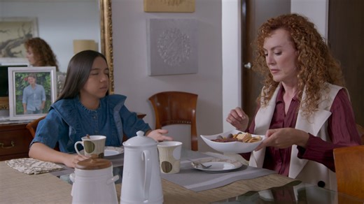 Isabella lleva una pésima relación con su hijo, pero después de una tragedia trata de remediar sus errores / #LaRosaDeGuadalupe, de lunes a viernes 7P/6C por Univision. #LaRosaDeGuadalupeUS #NovelaMexicana #NovelaTime #telenovelas #novelas #Clippeo | Univision