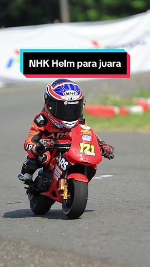 Minigp Racing with NHK GP-R Tech Street Helmet