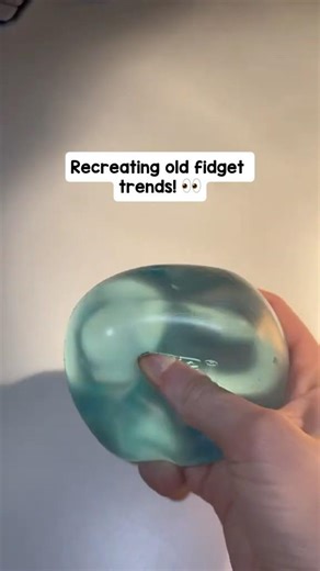 Bringing back this old fidget trend 👀