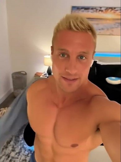 Muscled Fitness Model, Nathan Webb, Getting Comfortable #bodybuilder #model #sportsperson #hunk