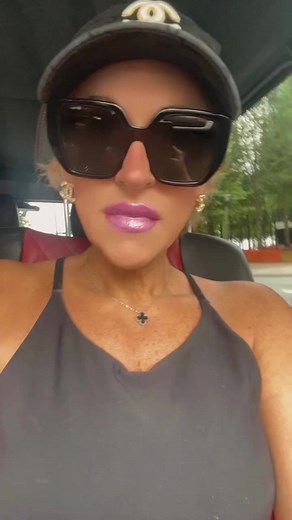 8.7K views · 620 reactions | Stay encouraged because this tooooo shall pass! I promise you that everything always works out in the end! #reels #realtalkkim | Real Talk Kim | Facebook