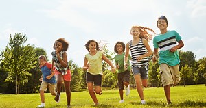 4 Mental Health Benefits Of Raising Kids In The Great Outdoors