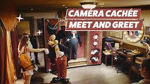 [CAMERA CACHEE] Mickey, Blanche-Neige, Dark Vador... Revivez la rencontre surprise entre nos visiteurs et leurs Personnages préférés. Et vous, quelle a été votre plus belle rencontre à Disneyland Paris? ✨ | Disneyland Paris