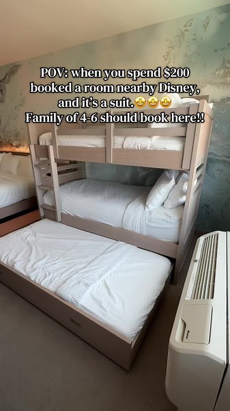 That’s really a nice room with 4 beds 🛌 #california #anaheim #hotel #disneyland