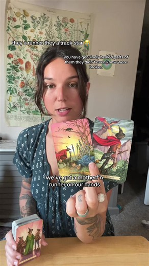 Georgia ✨🔮 (@eyeamgeorgia)’s video of runners