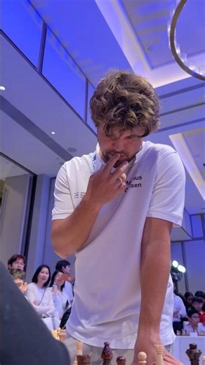 🇳🇴 Magnus Carlsen giving a simul before the FIDE World Team Rapid and Blitz Chess Championships!