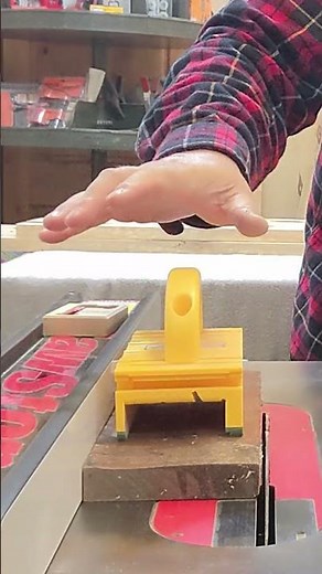 THE GRIPPER Woodworking Microjig Gripper #shorts #woodworking #tools