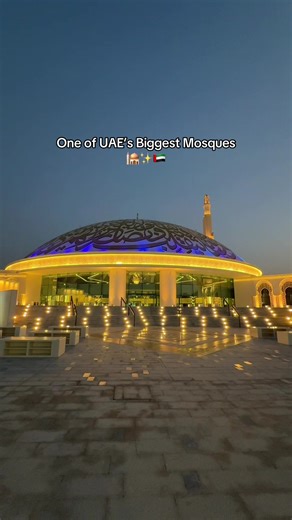 One of UAE’s biggest and most stunning mosques 😍✨🇦🇪 This Mosque is pure architectural beauty, especially at night when it lights up 🤩 Every corner feels calm, peaceful and majestic, making it truly an unforgettable experience 😌 📍 Sheikh Khalifa Grand Mosque, Al Ain 🇦🇪 #dubai #alain #mosque #uae #creatorsearchinsight