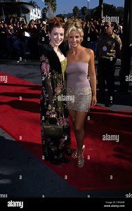 Sept. 10, 1998 - Hollywood, California, U.S. - K13209FB.ALYSON HANNIGAN & SARAH MICHELLE GELLAR.15th Annual MTV Video Music Awards, L.A.. 09/10/1998(Credit Image: Â© Fitzroy Barrett/Globe Photos/ZUMAPRESS.com Stock Photo - Alamy