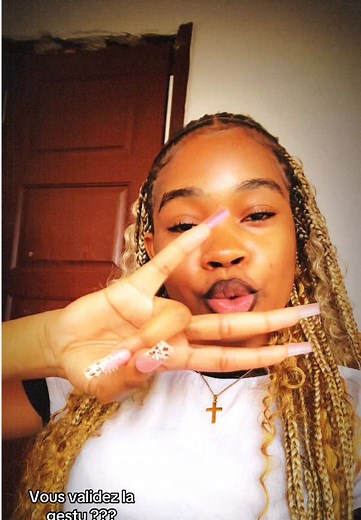 Vous validez la gestu ? — Serena Olivia gestuelle viral