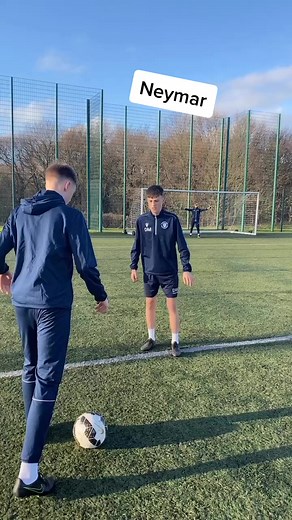 Wait till the end !!! 🔵⚪️ #foryou #fyp #xyzcba #football #soccer #trawlerboys