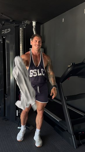 Brady Barnes | Home workouts include guilt free gains and unapologetic flexing 😌😂 #garagegym #homegymhustle #garagegains #bodybuilding #motivation #flexing | Instagram