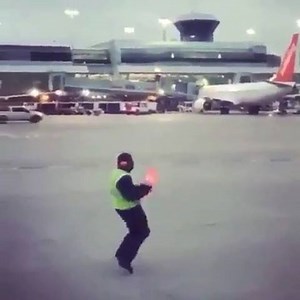  B I R D M A N team 落 . 礪 BIRDMANteam . #wingsuit #base #basejump #skydiving #skydive #wingsuiting #extreme #sport #awsome #dreamer #birdman #skydiver #amazing #flying #life #birdmanteam | BIRDMANteam | Facebook