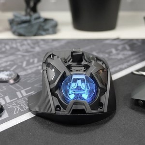 81K views · 23 comments | Did you know that the logo on the ROG Chakram is fully customizable? What would you create? Join our competition for the chance to win one of your own: bit.ly/2z0v7GY | ASUS Republic of Gamers | Facebook