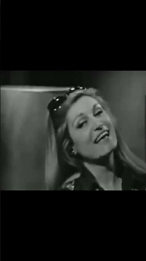 Paroles...Paroles... ♫♪ #dalida #alaindelon #parolesparoles