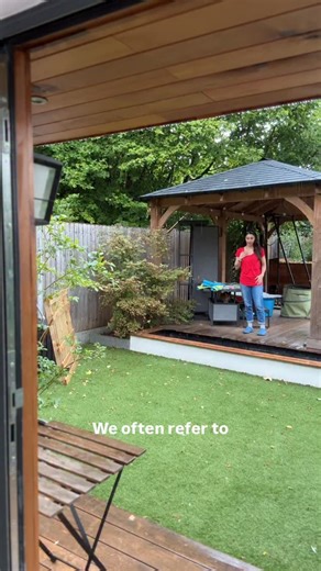 Idiomatic language is a pain to learn but it’s also fun and expressive. Try learning an idiom a day and before long you will have forgotten all your woes… at least your idiomatic struggles. ;) If you would like to get my PDF of 150 commonly used English idioms simply comment GOLD and follow me. I’ll drop you a DM. #learnenglish #annaenglish #englishlikeanative #speakenglish #esl #vocabulary #englishvocabulary #englishpronunciation #britishenglish #idioms | English Like a Native