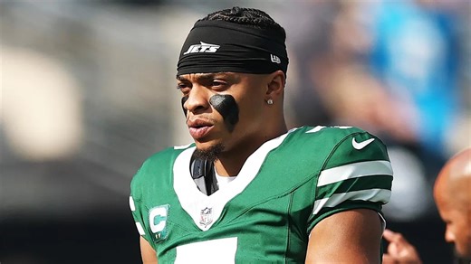 Fields’ contract ‘comes into focus’ after benching