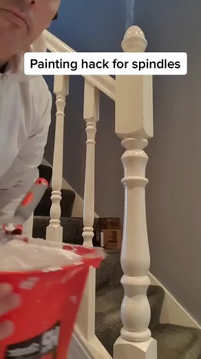 @mc_painting_decorating A little recommendation on what to use when painting moulded spindle on a staircase and how to use them @twofussyblokes