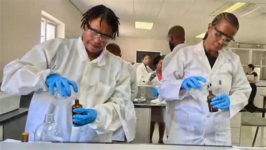 Beauty means business for entrepreneurs at InnoVenton workshops Aspiring entrepreneurs are tapping into innovative and affordable workshops offered in Summerstrand – and learning that beauty means business. Through short courses in formulating cosmetics and fragrances, Nelson Mandela University’s InnoVenton Downstream Chemicals Technology Station is helping aspiring business owners turn their passion for beauty products into profitable ventures. No scientific background or experience is needed, 