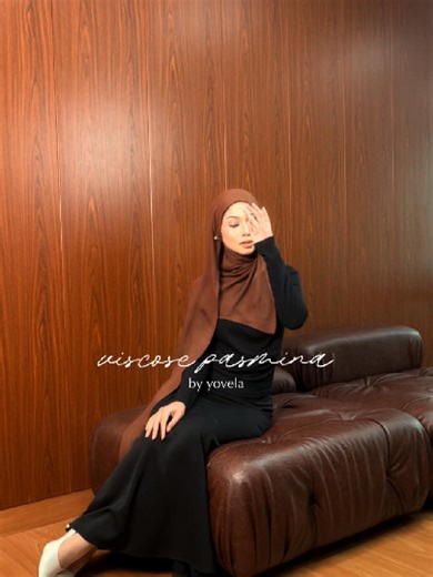 viscose never fails to make us look pretty ────୨ৎ──── #hijab #pasmina #pasminakaos #pasminarayon #pasminaviscose #pasminavoal #aesthetic #petitefashion #coquette #dailyoutfits #todayfit #soundaesthetic #fyp #foryou #foryoupage #trend