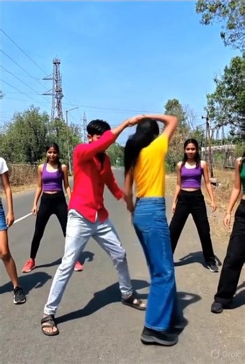 Chhamak cholla #romantic#viral #trending#explorpeg#loveromancticcupalgoolsreelsindiareeltrending