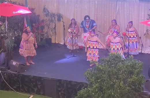 7.9K views · 26 reactions | Kom & geniet van alle leuke activiteiten tijdens de Suriname Tourism & Food Festival 﫶﫶. Eden Herbs & Spices NV staat op de 1ste verdieping (boven) in Ballroom Prince. Bezoek ons op Do. 6 & Vr. 7 November 2025 van 17.00 - 23:00 uur. Wij hebben heel veel producten uit eigen bodem te bieden. 﫶﫶 | Eden Herbs & Spices NV | Facebook