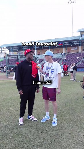 What’s your best 60?💨 Who do you think is the fastest player in the MLB right now? 👀 People forget how FAST baseball players are 😅 I should’ve taken the 60 more seriously when I was playing… It’s funny how once baseball players go pro they never have to run a 60 again 🤣 Huge shoutout to @BaseballGenerations_ for such a dope event this weekend 👀⚾️ #perfectgame #littleleague #speed #sprint #baseball #baseballplayer #mlb #homerun #baseballboys