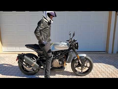 Husqvarna Vitpilen 701 Review