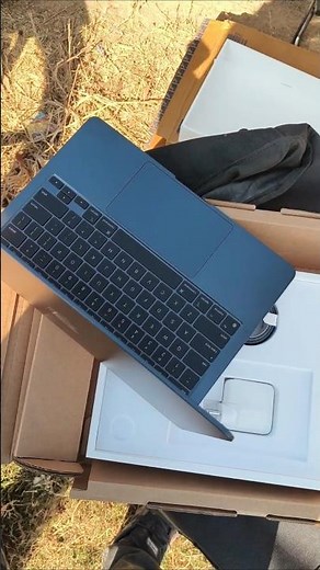 MacBook Air M2 Unboxing ! And first impressions 😍