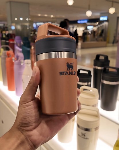 119K views · 1.1K reactions | Stanley မှာ Baht 2000 နဲ့ ကိုယ့်နာမည်သွားရေးမယ် #stanleycup #stanleytumbler #stanley #messi #jennie | John Smith - YOUR HOST | Facebook