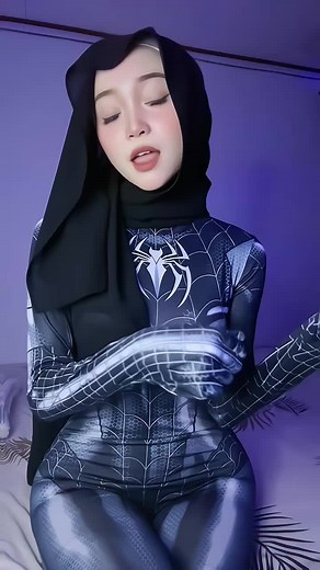 Exploring Spider Pose in TikTok Trends
