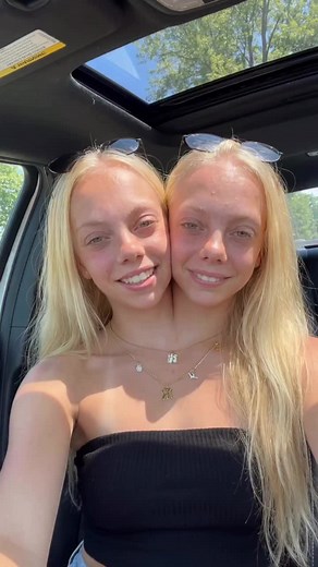 Conjoined Sisters Brenda & Pamela Share Dating Struggles