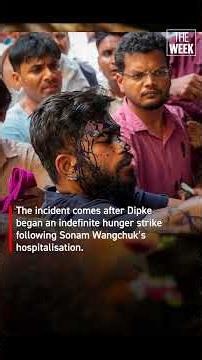 Abhijeet Dipke attacked with ink at Jantar Mantar | Cockroach Janta Party | THE WEEK