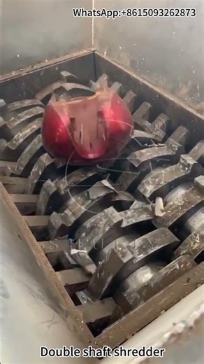 Heavy-Duty Industrial Shredder Machine – Crush, Grind & Recycle Bulk Waste Efficiently!