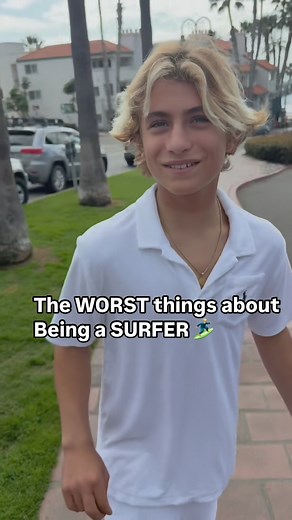 The better the surf, the bigger the bugs!!! Can you believe my mom in her nets?! 😭🤣🤺 | King Nicol