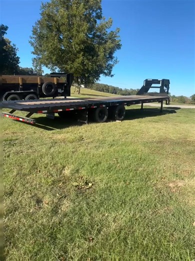 🚜 BIG CONSIGNMENT EQUIPMENT AUCTION! 🚜 📍 Carroll County Fairgrounds – Huntington, TN 🗓 Auction Date: Saturday, November 15th at 9:00 AM 📦 Accepting Consignments: November 10th–13th 🔥 Now Taking Equipment – Don’t Miss Out! We are gearing up for a HUGE sale featuring: ✅ Tractors ✅ Trailers ✅ Hay Equipment ✅ Farm & Construction Equipment ✅ PLUS so much more! 📣 Nationwide Advertising Exposure! Put your equipment in front of thousands of buyers! 🌐 Online Bidding Available via Equipment Facts 