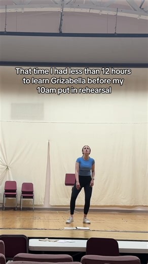 Trying to act like a cat while simultaneously trying to remember which verse of which reprise of memory I was singing while singing for my life at 10am was not for the faint of heart 😅 #actorsoftiktok #musicaltheater