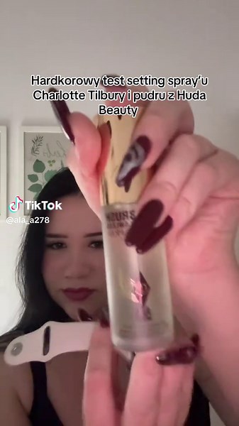 Hardkorowy test setting spray’u Charlotte Tilbury