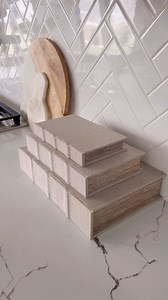 “Honey, where are my keys?” . Why am I so triggered by the keys, wallet and hat left out in the counter 🤣 I absolutely love these storage boxes that look like vibtage books. They come in a pack of 3 and are so versatile I bought a second set for my living room. They make a great place to hide the tv remotes safely out of reach from my toddler😉 . Comment “book” below and I will send you a DM with the link (be sure to be following @littlehouseonalittleland before commenting or your privacy setti