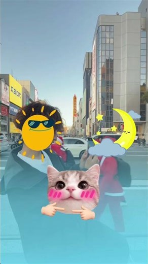 An unexpected moment in a festive atmosphere (@uekan2b)