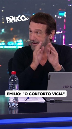 CORTES DO VOVÔ: EMÍLIO SURITA NÃO PERDOA A TECNOLOGIA